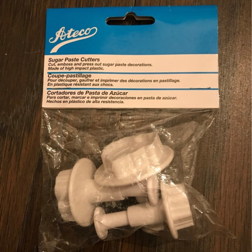New Ateco 3 Set Plunger Leaf Cutters for Fondant Cakes